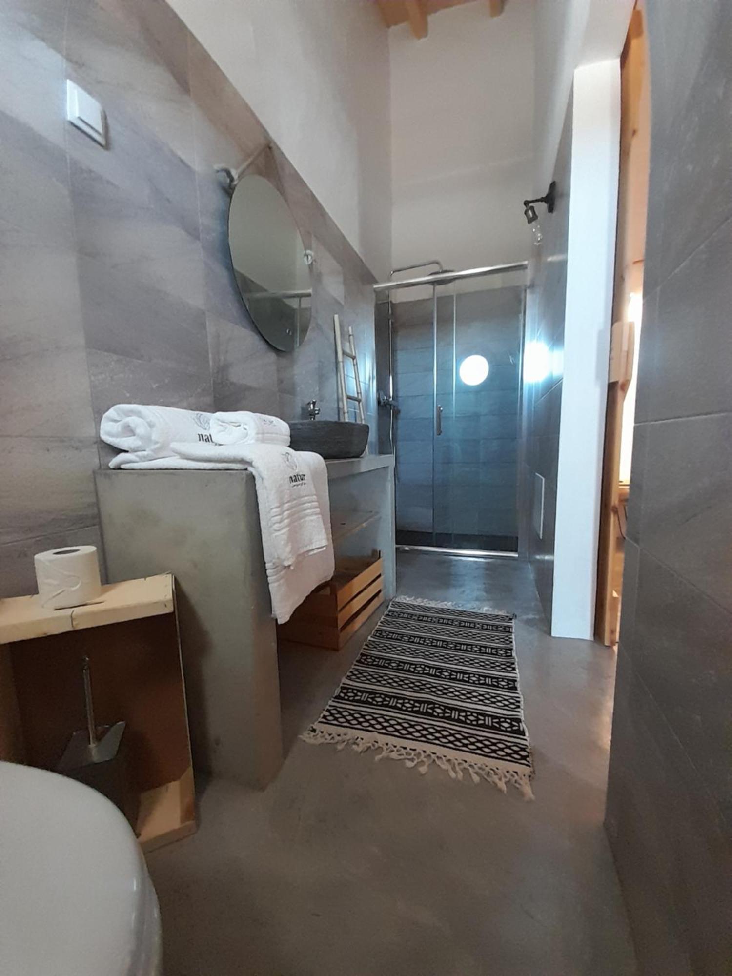 Amendoa Farm stay
